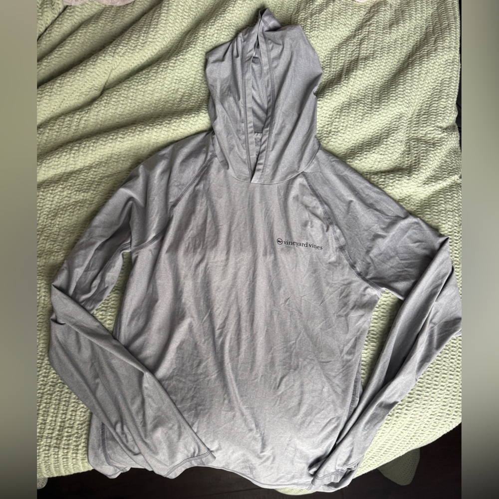 Vineyard Vines Performance Hooded Long Sleeve Shirt Gray size Small